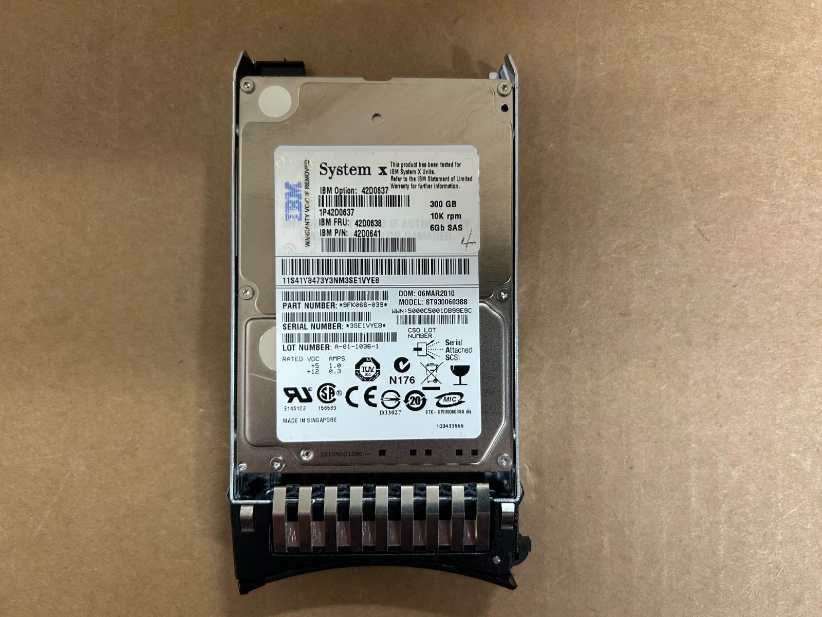 IBM Savvio 10K.3 ST9300603SS 300GB 2.5" SAS 2 Enterprise Hard Drive