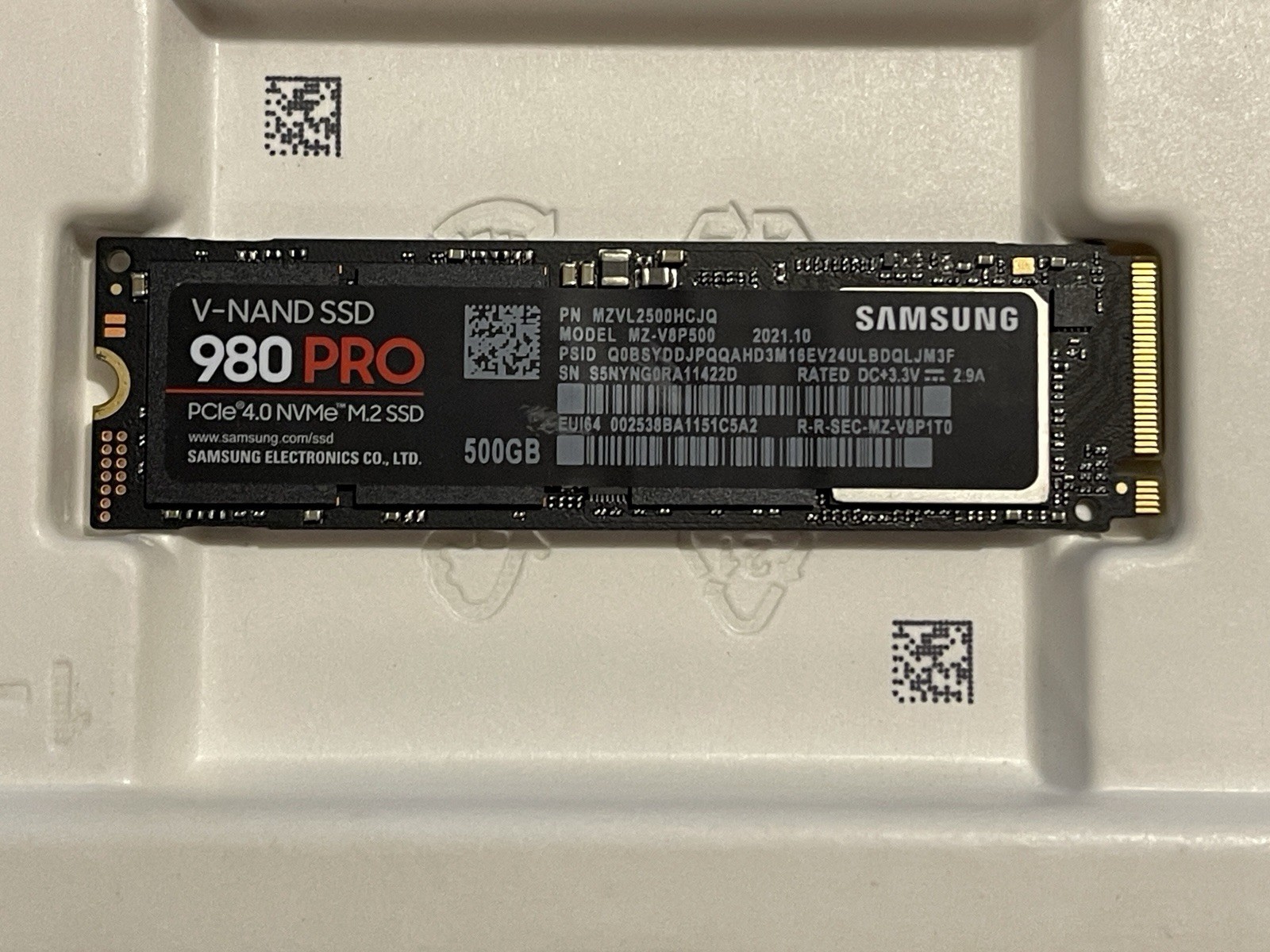 New Samsung 980 PRO 500GB PCIe 4.0 NVMe M.2 2280 Internal SSD MZ-V8P500
