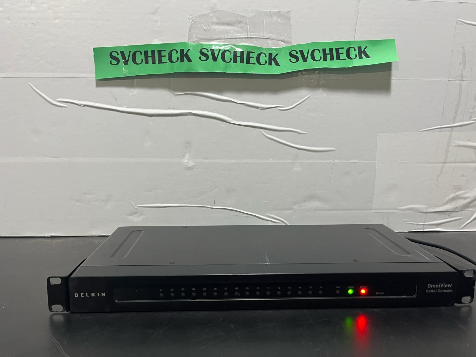 Belkin OmniView 16 Port IP Serial Port Console Server F1DP116S