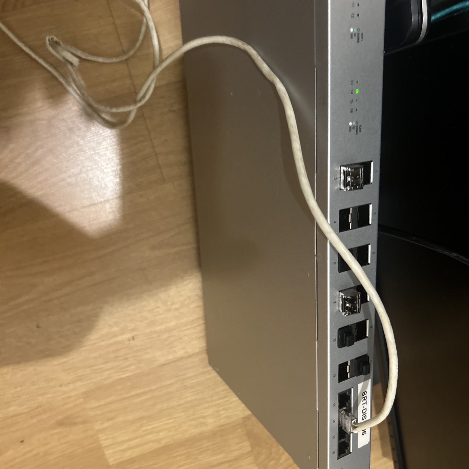 Ubiquiti Networks UniFi US-16-XG 10G 16-Port Managed Aggregation Switch
