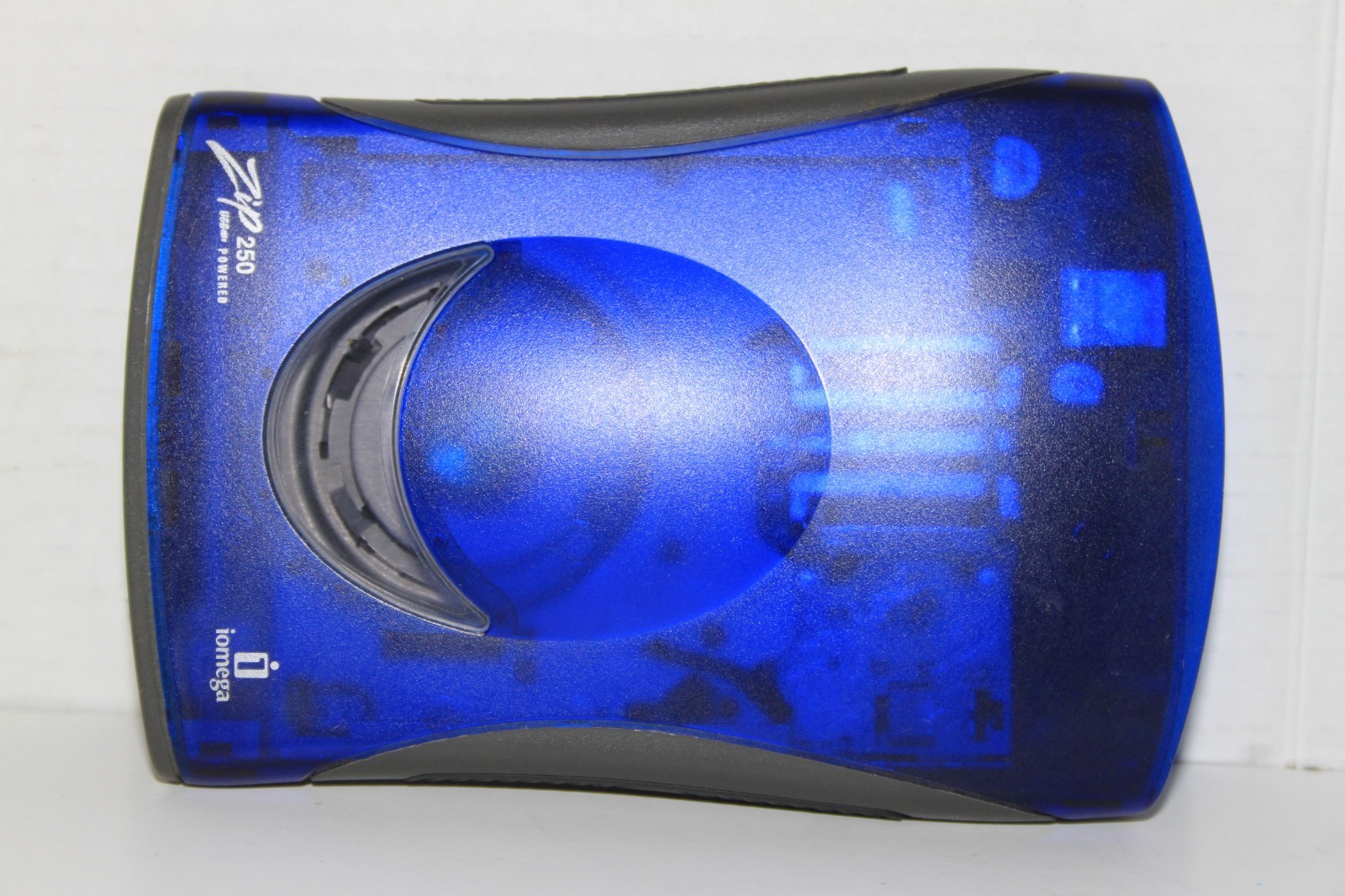 Iomega Zip 250 USB-Powered External Zip Drive