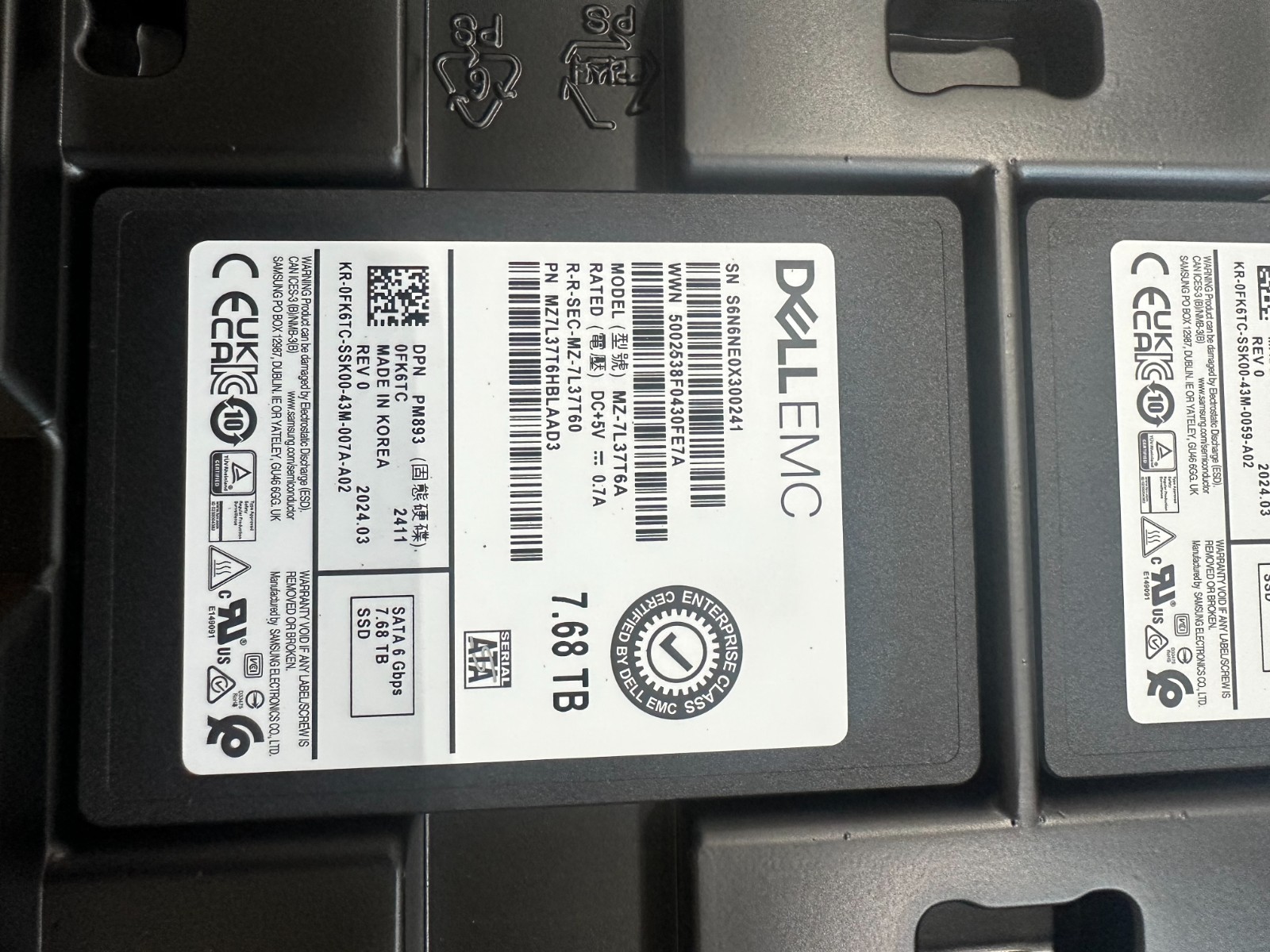 Samsung MZ7L37T6HBLAAD3 7.68TB Dell P/N FK6TC Samsung P/N MZ-7L37T6A