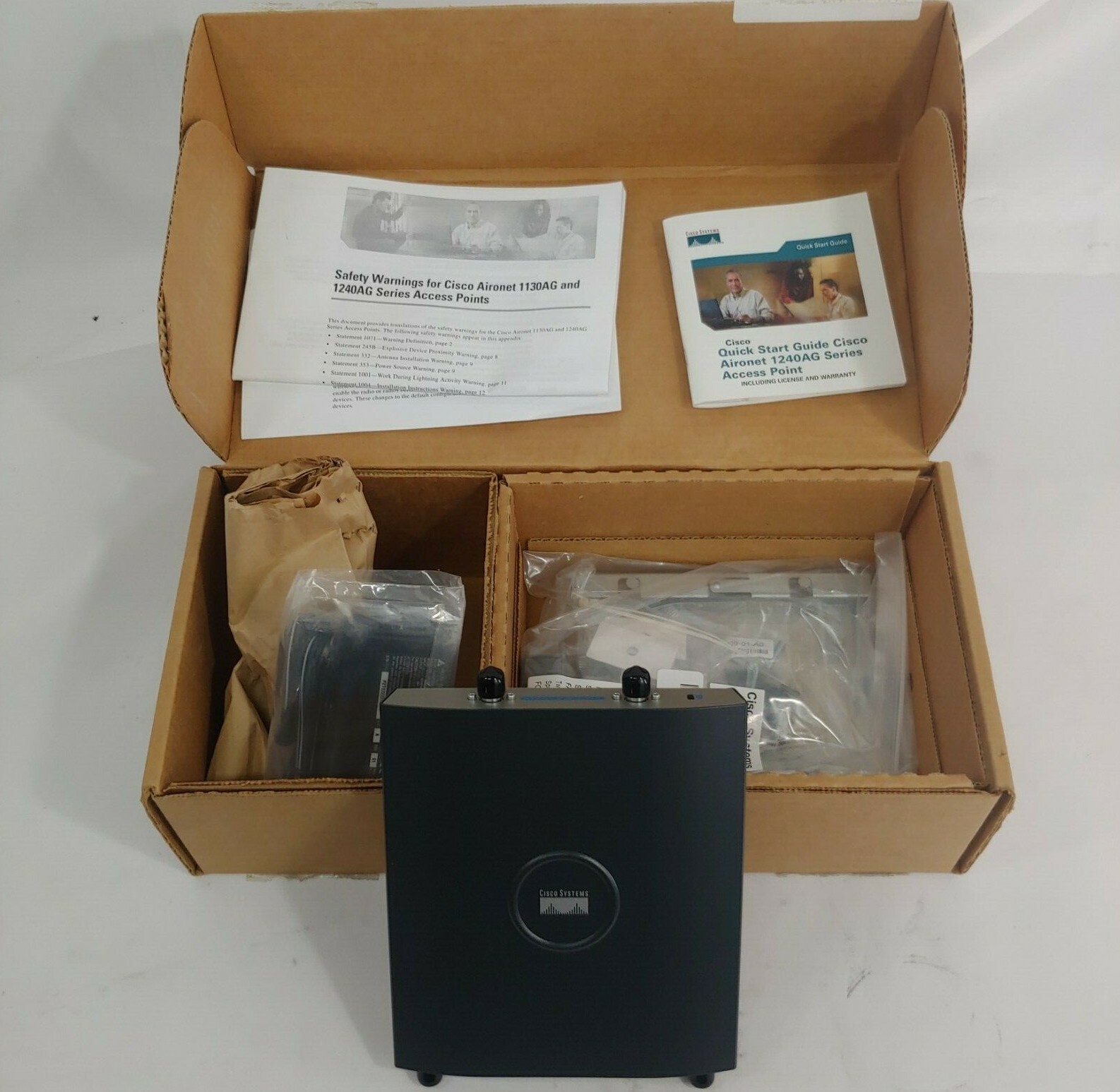 New Cisco Aironet 1240AG Series 802.11A/B/G Access Point AIR-(L)AP1242AG-A-K9