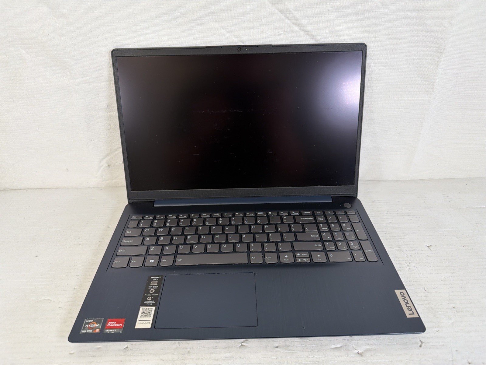 Lenovo IdeaPad 3-15ALC6 15.6" AMD Ryzen 5 5500U 8 GB No SSD - PARTS - NO BOOT