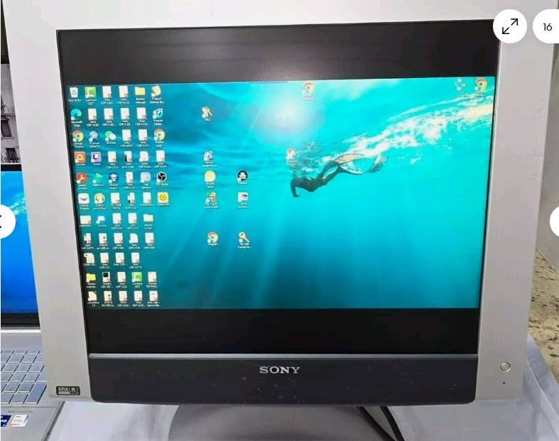 Sony SDM-HX93 19 Inch Flat Panel 1280 x 1024 Color LCD Display Monitor Tested IR