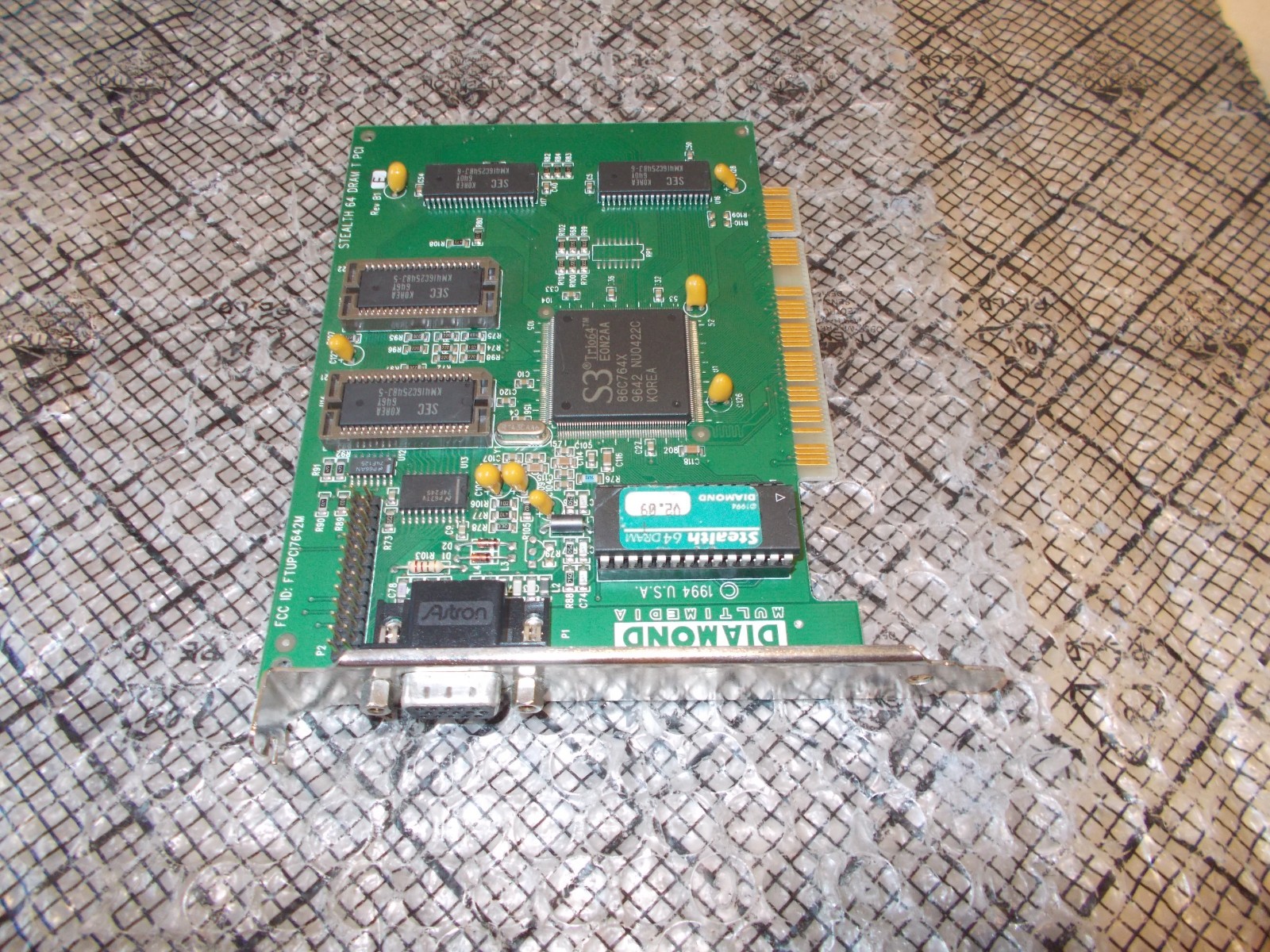 Diamond Stealth 64 2MB (1MB+1MB) PCI VGA Video Card STEALTH 64 DRAM T PCI