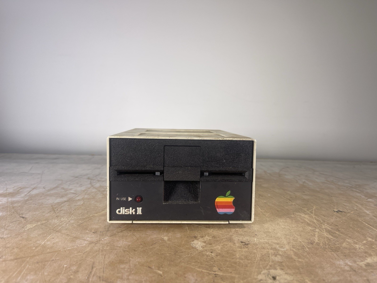 VINTAGE APPLE A2M0003 FLOPPY DISK II - (UNTESTED/FOR PARTS)