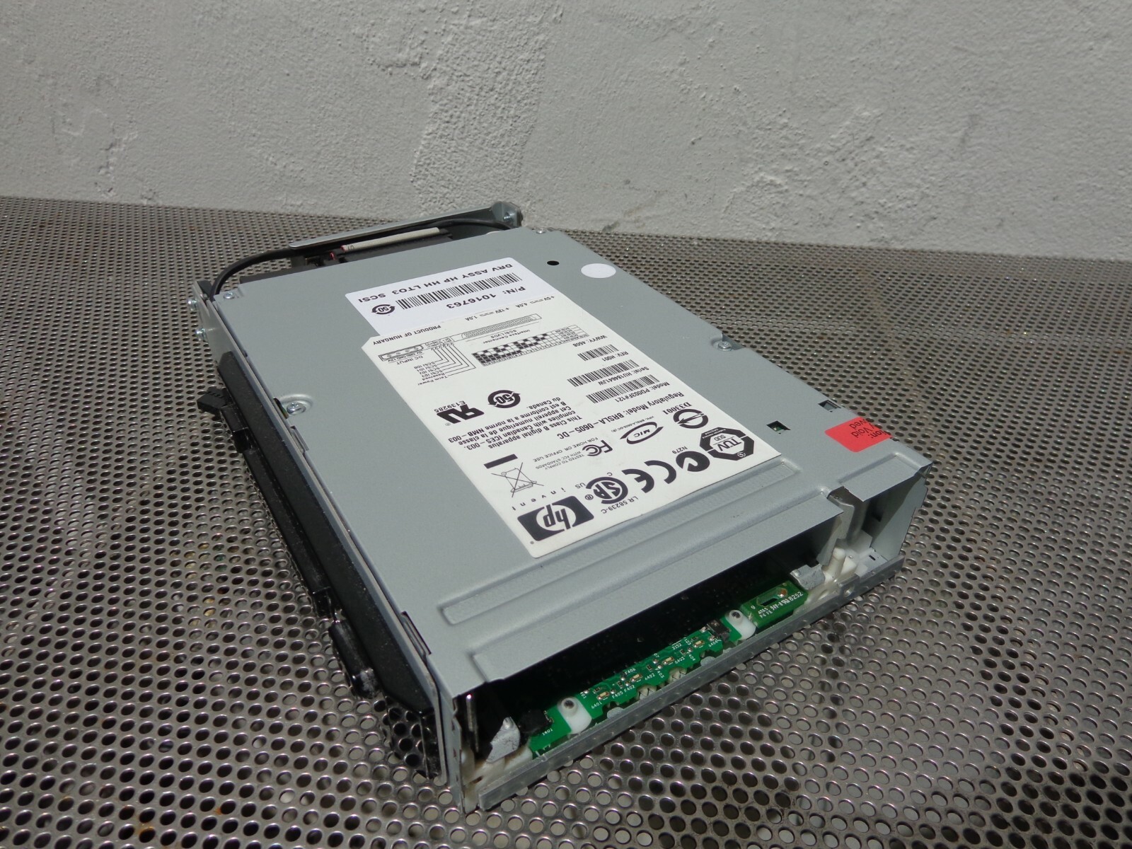 Tandberg Data HP Exabyte 1016763 Magnum LTO-3 Tape drive PD003F#121 LVD 800Gb
