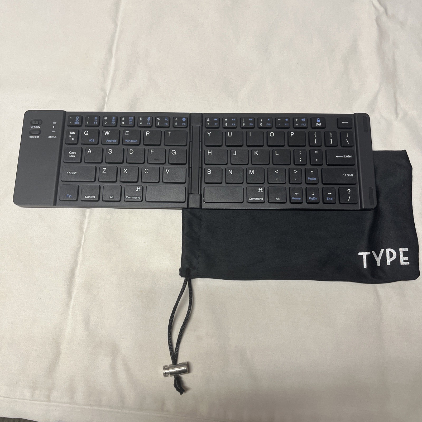 FashionIt Type Wireless Keyboard Foldable Pocket Size Bluetooth Black New no Box