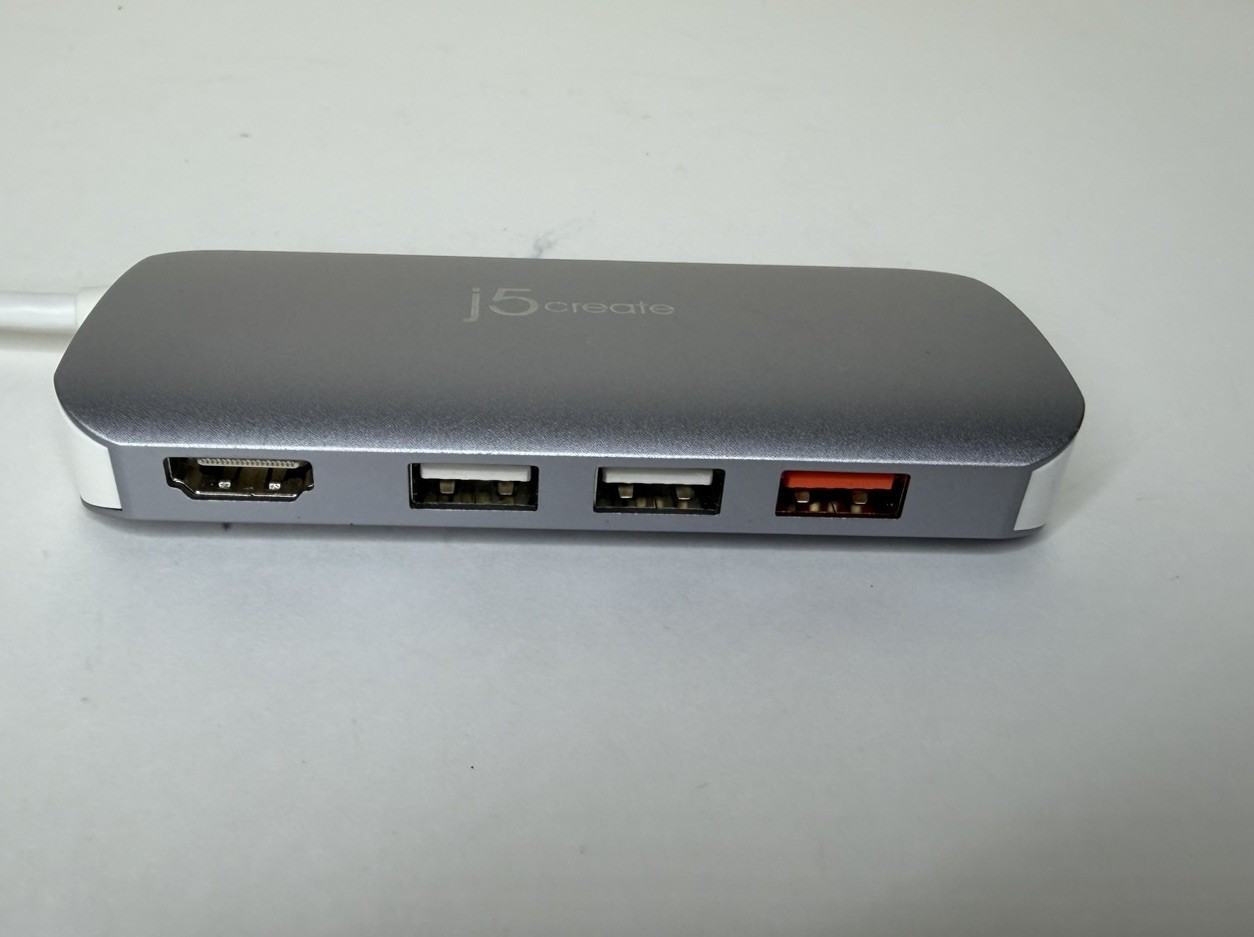 j5create (JCD383) USB-C Multi Adapter - Silver