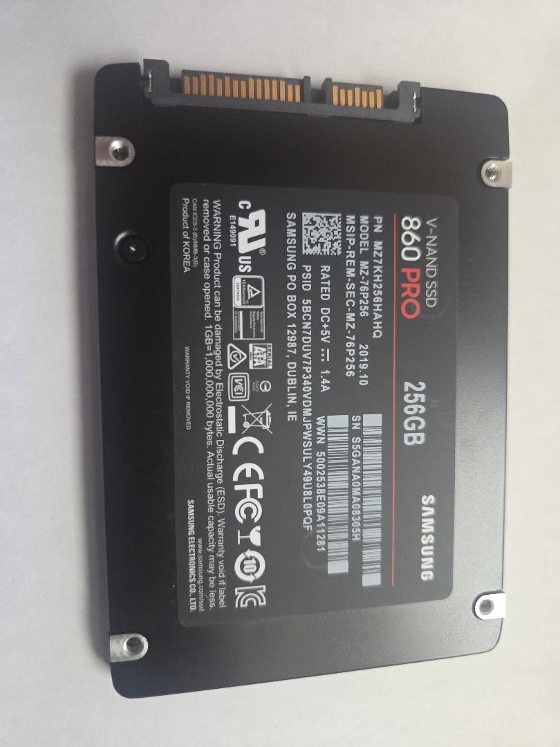 Samsung 860 Pro 256GB SSD 2.5" MZ-76P256 MZ-76P256BW ssd 67% health
