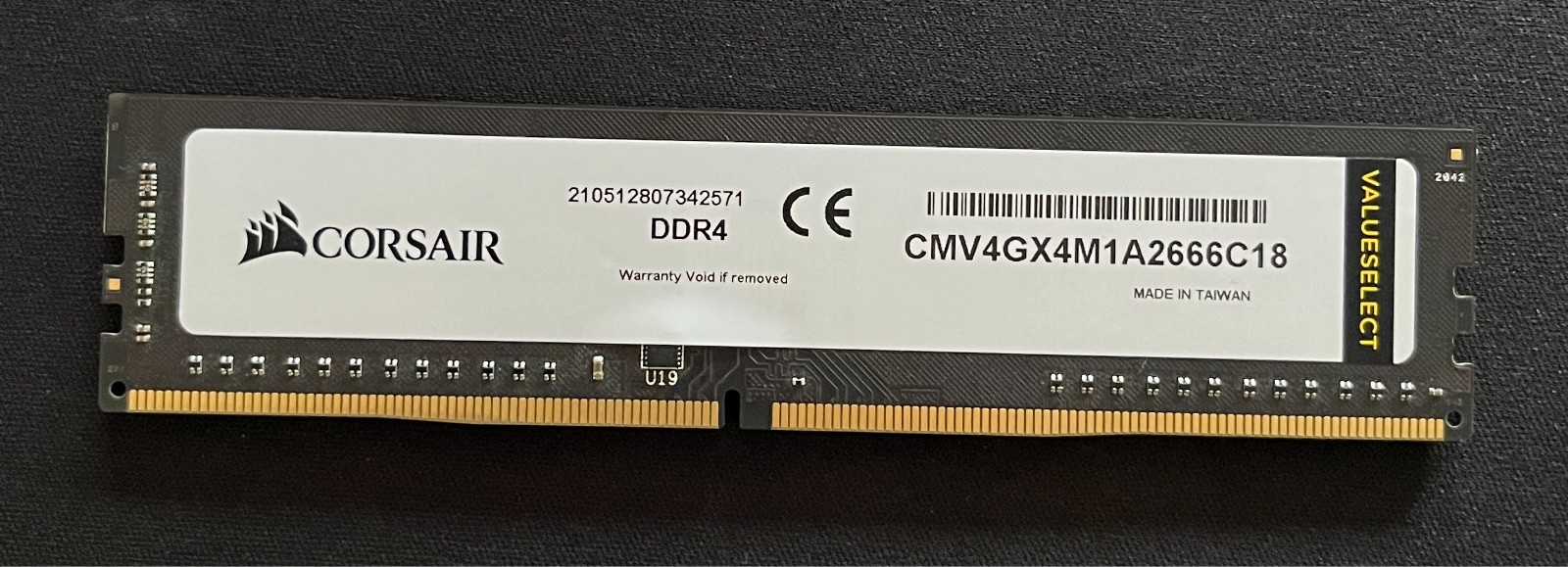 Corsair ValueSelect 4GB DDR4-2666 Desktop RAM CMV4GX4M1A2666C18