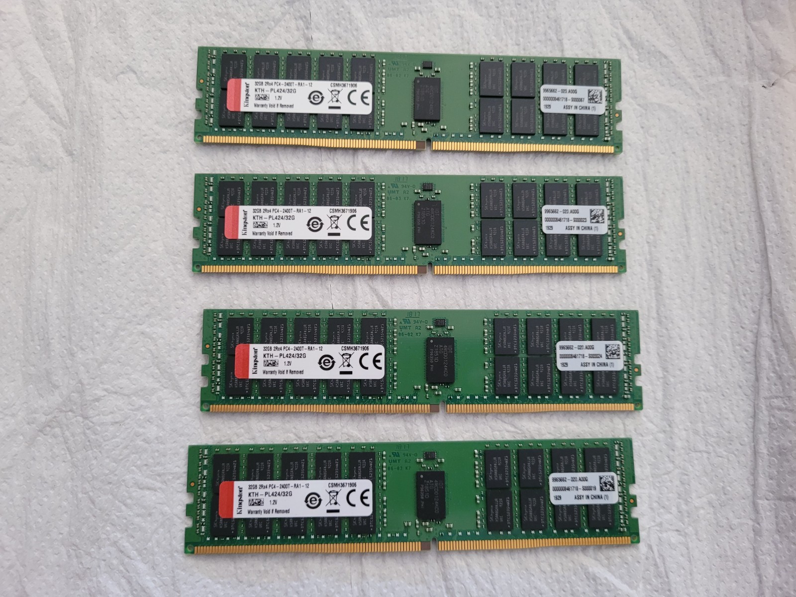 128GB - 4x32GB 2Rx4 PC4-2400T-RB2 Kingston KTH-PL424/32G Server RAM