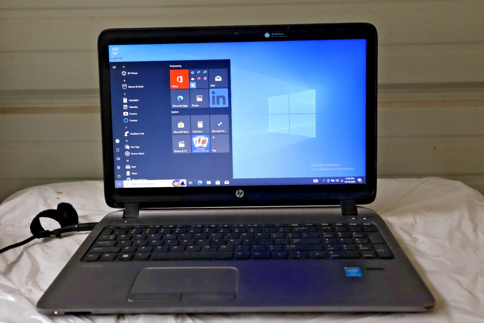 HP ProBook 455 G2 15.6 Laptop AMD A8-7100 CPU Radeon R5.8 4GB RAM 500GB HD Win10
