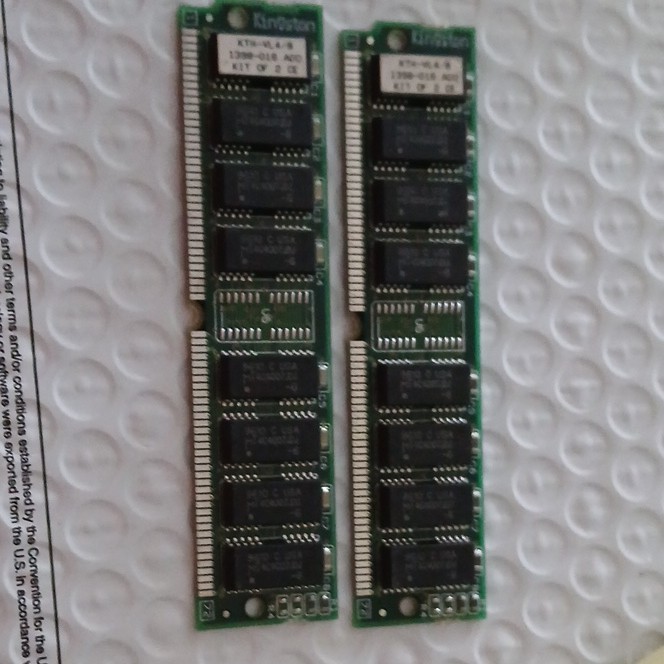 Kingston KTH-VL4/8 8MB Kit (2x4MB) 168-Pin DIMM SDR SDRAM PC-133 Non-ECC