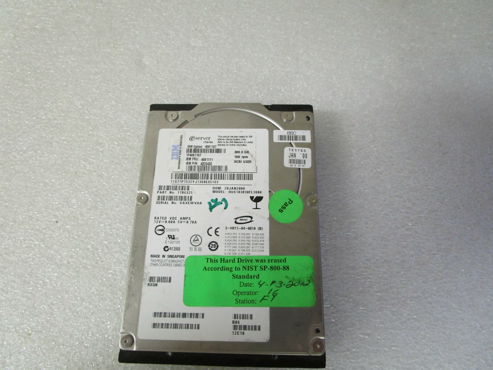 IBM 300GB SCSI U320 10K Hard Drive 40K1111 42C0432 Hitachi HUS103030FL3800