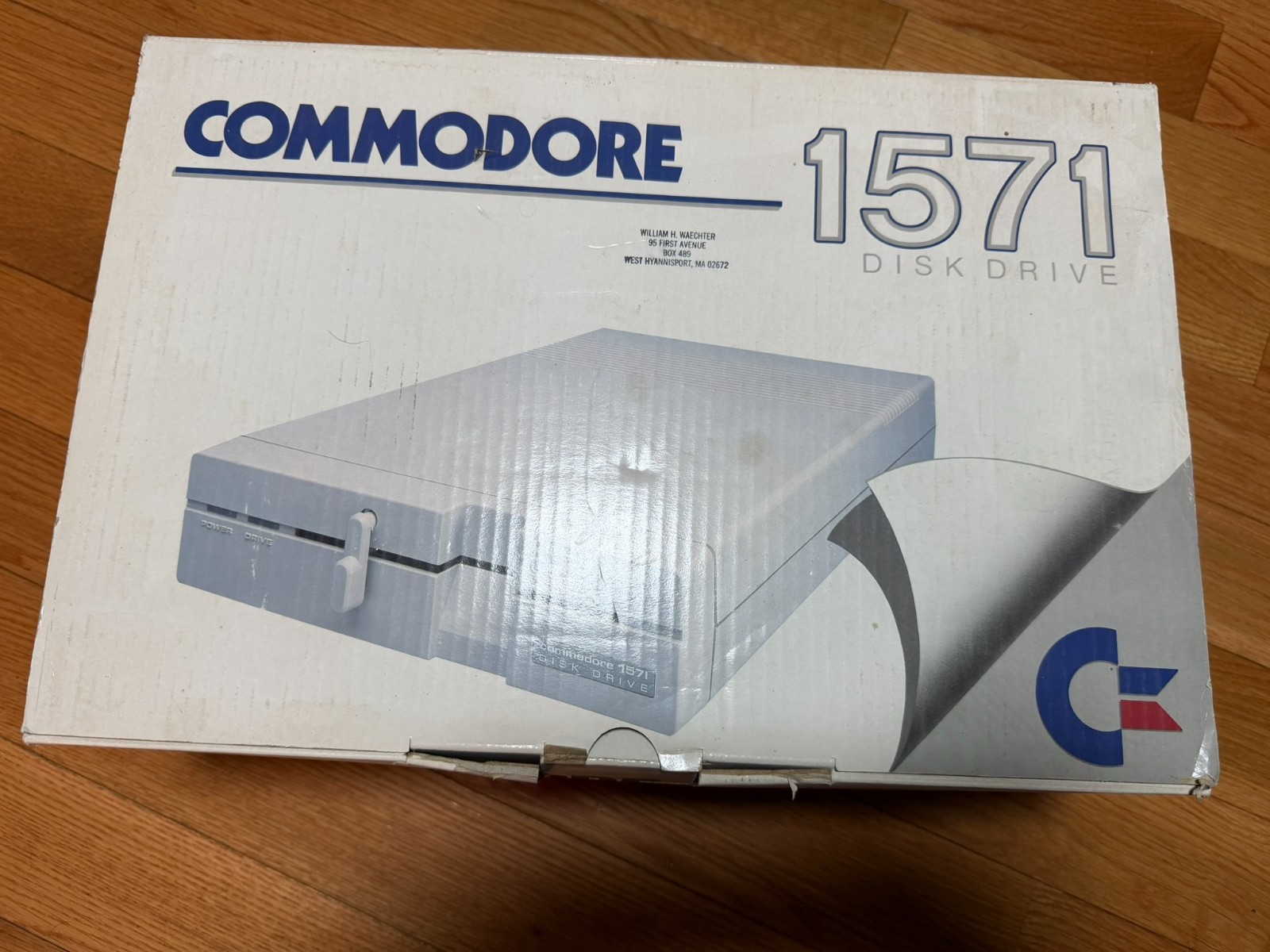 ** Commodore 1571 Disk Drive w/ Manual, Cables, Box, Head Vibration Protector