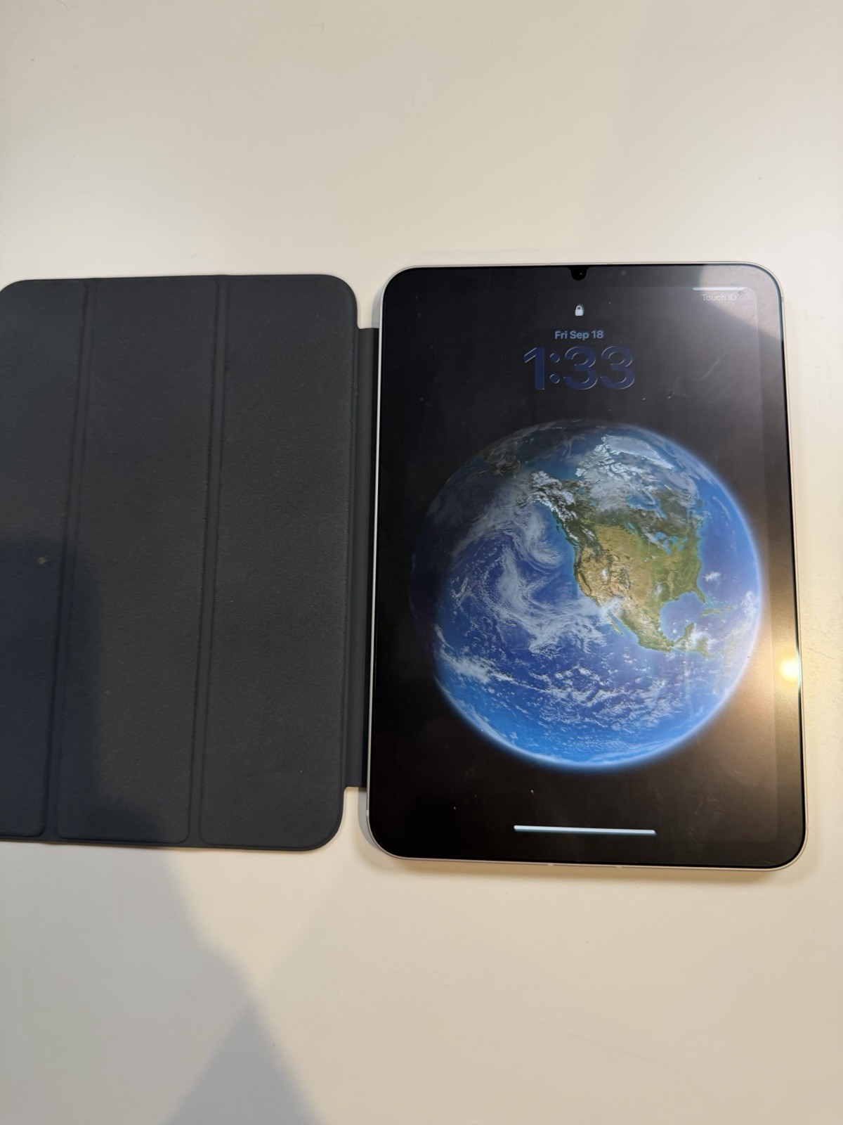 Apple iPad mini (A17 Pro) - 512GB Starlight (bundle) with case