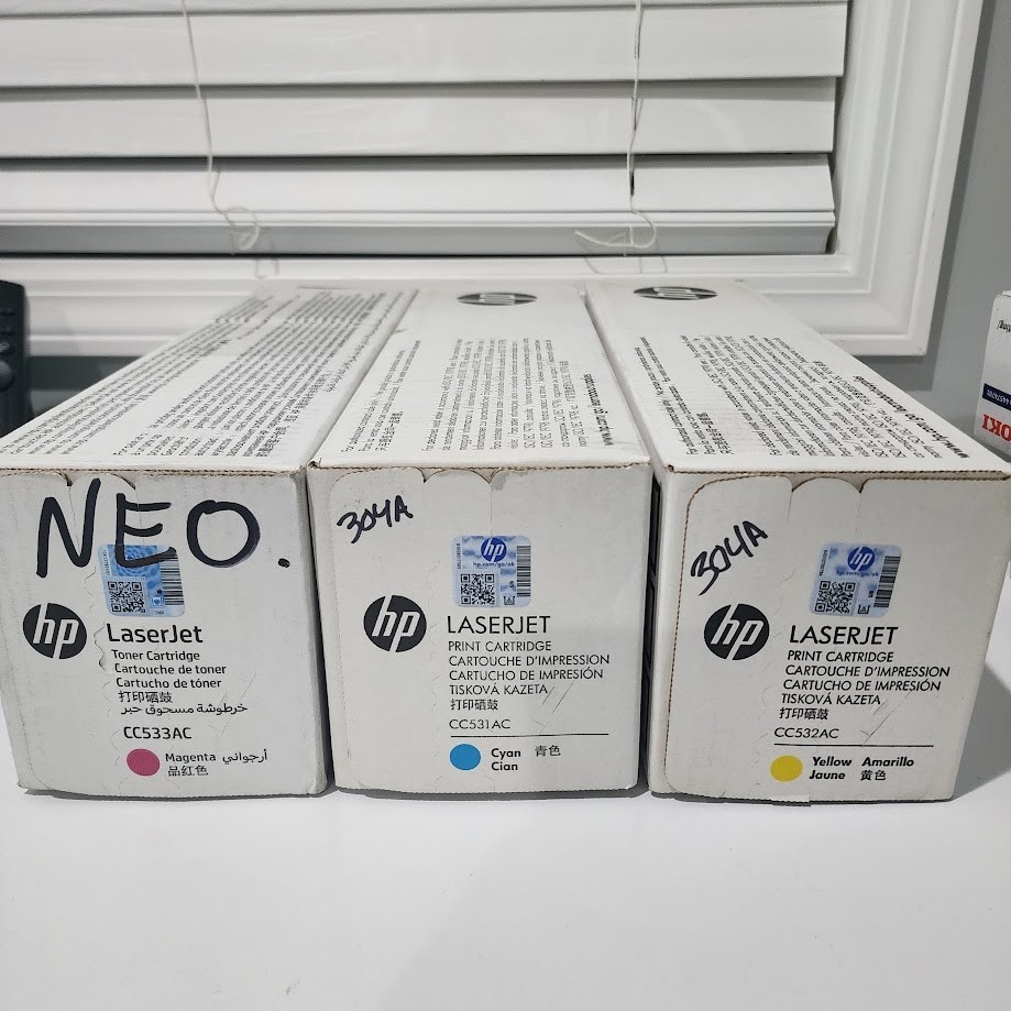 HP 304A CC531AC-CC532AC-CC533AC Toner LaserJet CP2025 CM2320 Lot of 3
