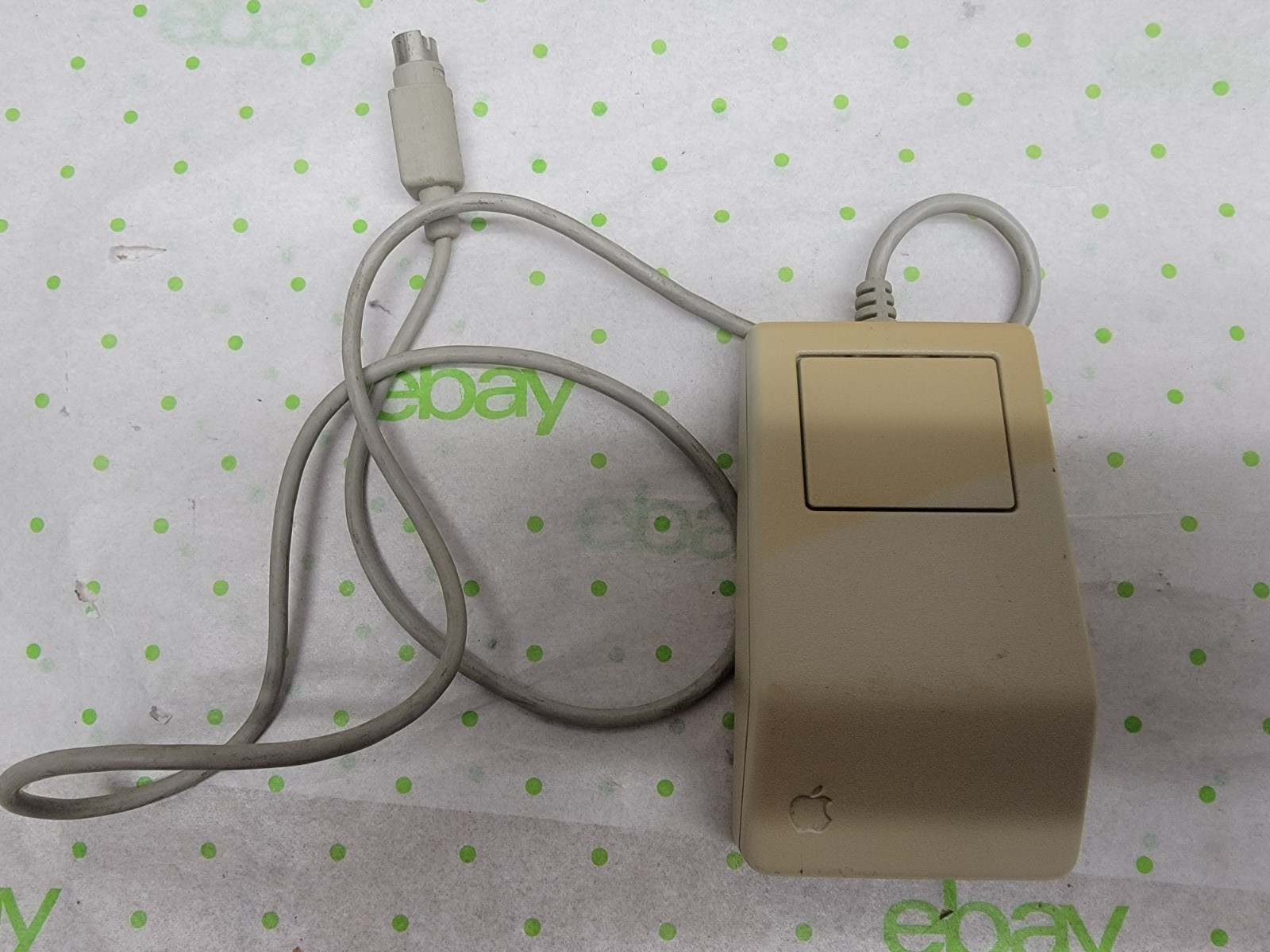 Vintage Apple Desktop Bus Mouse G5431 Beige Retro One-Button Mouse - UNTESTED