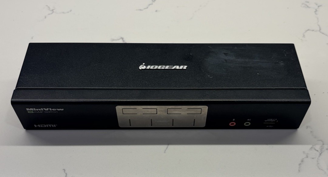 IOGEAR GCS1794 4-Port HD Multimedia KVMP Switch with Audio - no ac adapter