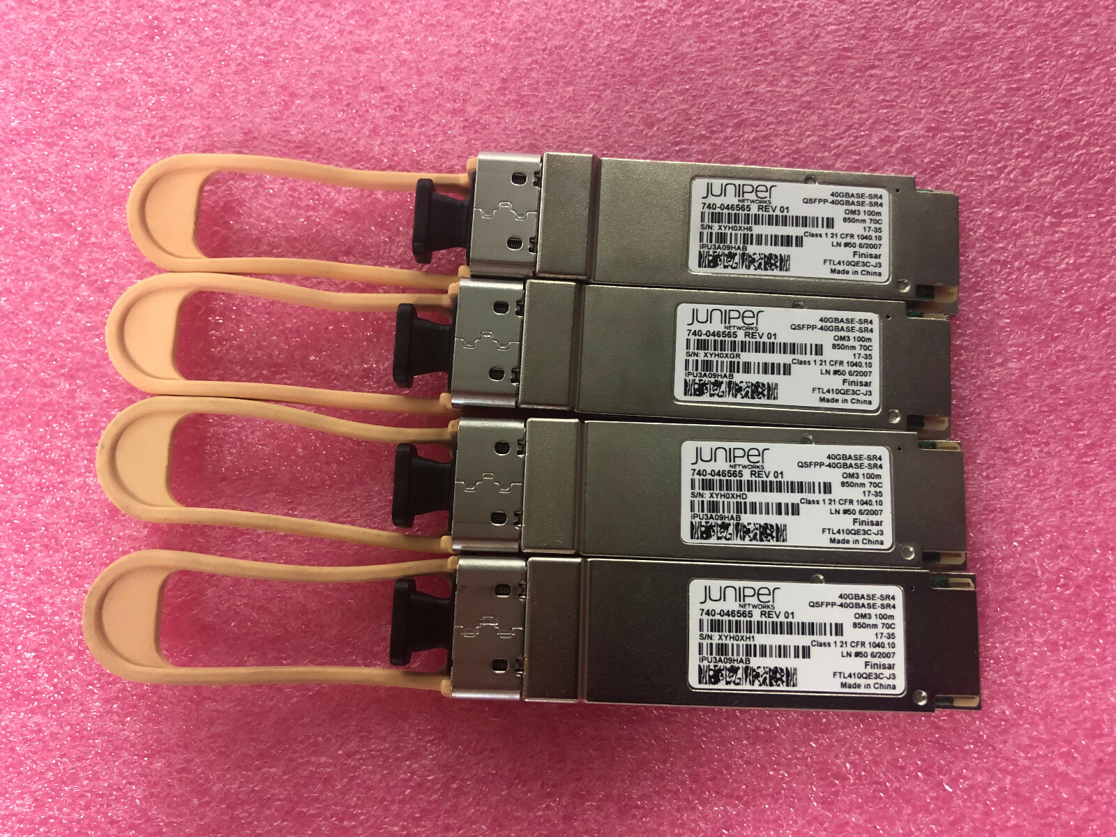 Juniper Networks 740-046565  QSFPP-40GBASE-SR4 OM3 100m 850nm FTL410QE3C-J3 