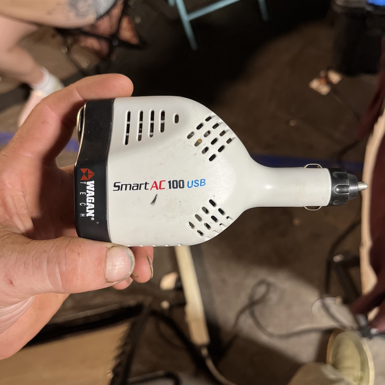 Wagan Tech Smart AC 100 USB Power Inverter.
