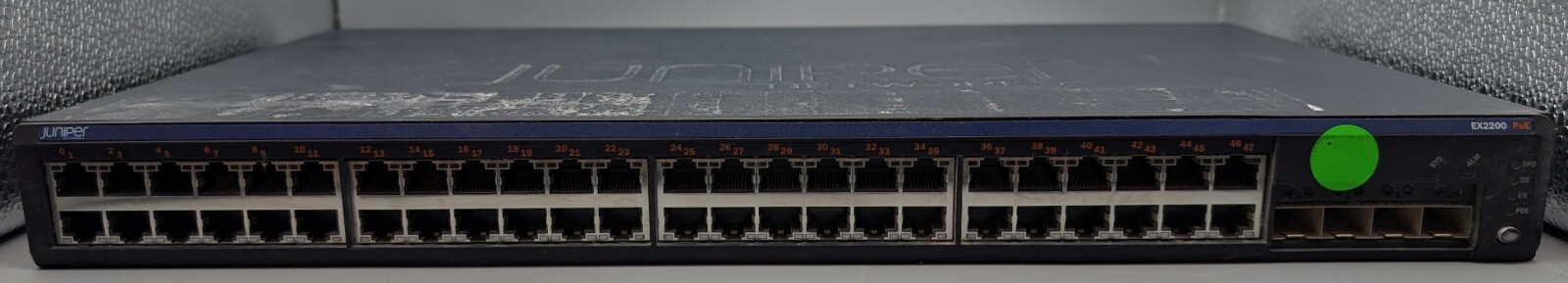 Juniper 48-Port GbE PoE+ & 4-Port SFP Managed Network Switch - EX2200-48P-4G