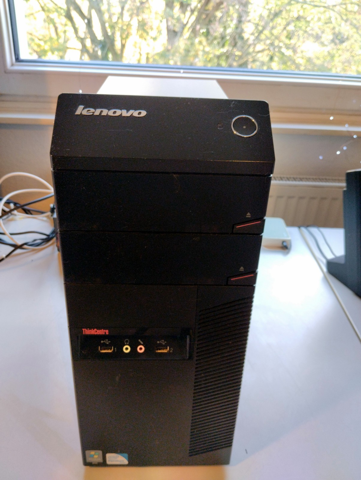 Retro Gamer Lenovo 7515 - Intel Pentium 2x2.50GHz - 4GB RAM - 500GB HDD - W7 Pro