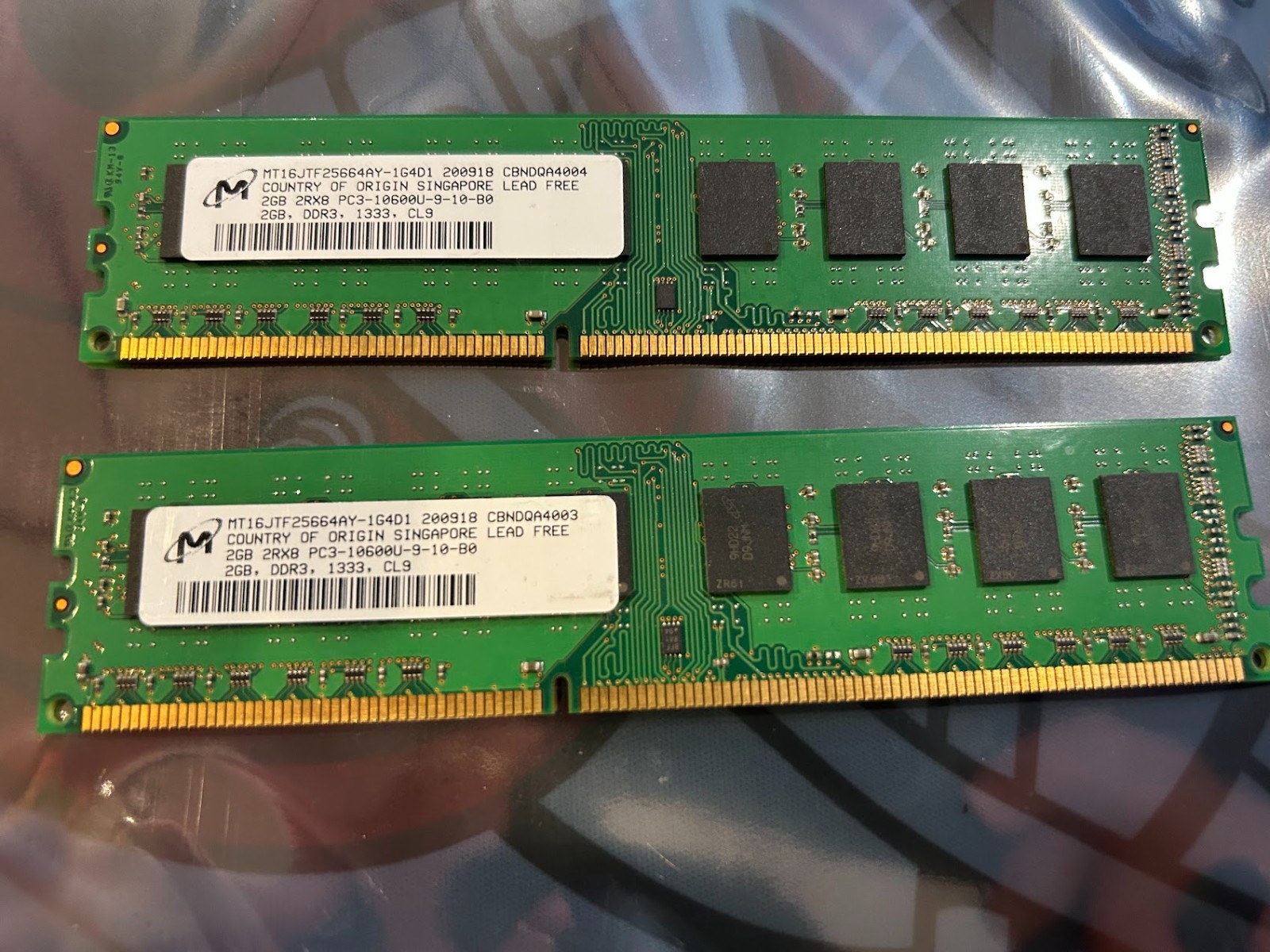Micron MT16JTF25664AY-1G4D1   2RX8 PC3-10600U DDR3 RAM 1333 CL9 4GB (2 x 2GB)