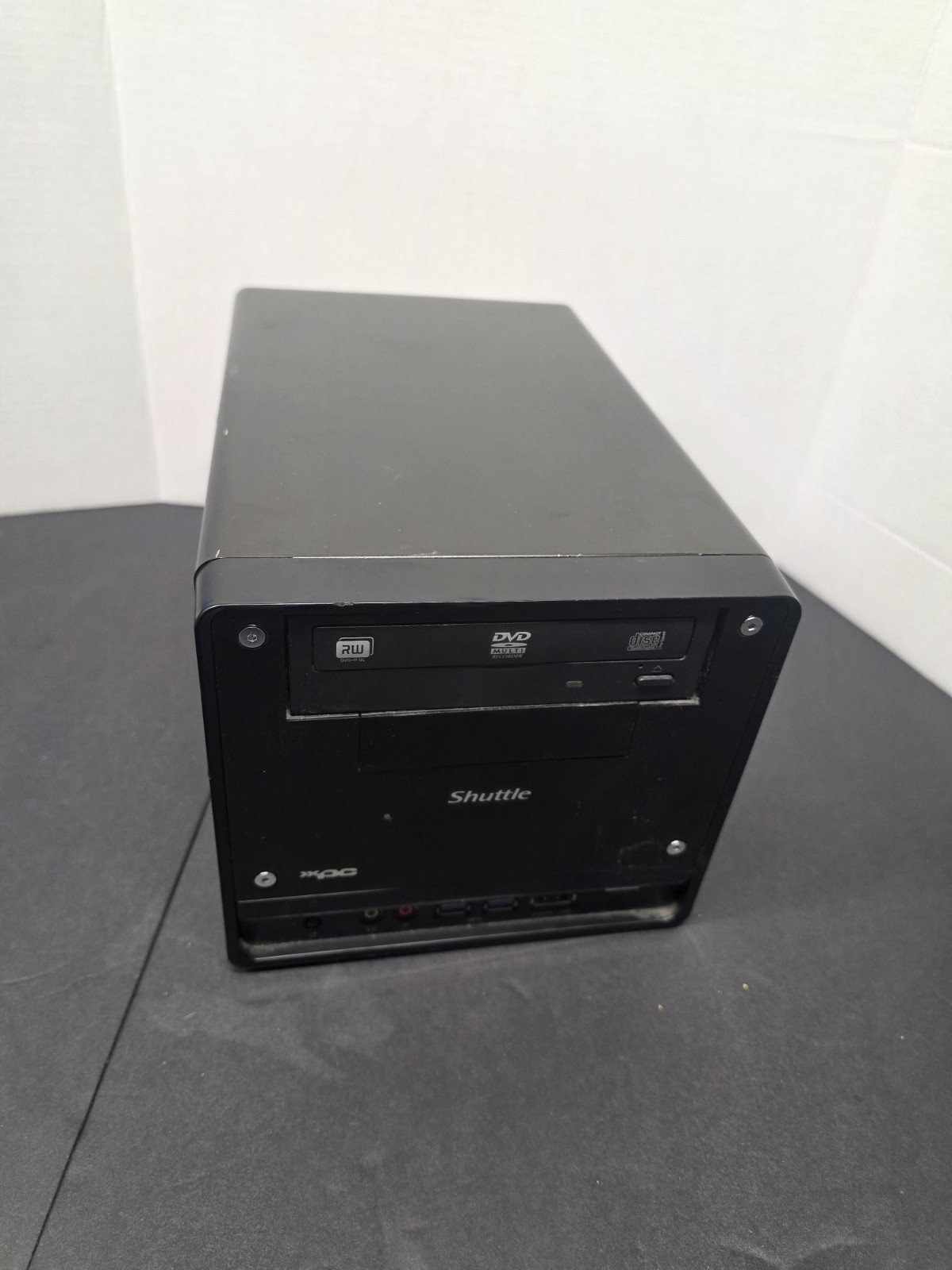 Shuttle Original XPC SH67 ,HDD 32 GB Ram / Free Fast Shipping. 