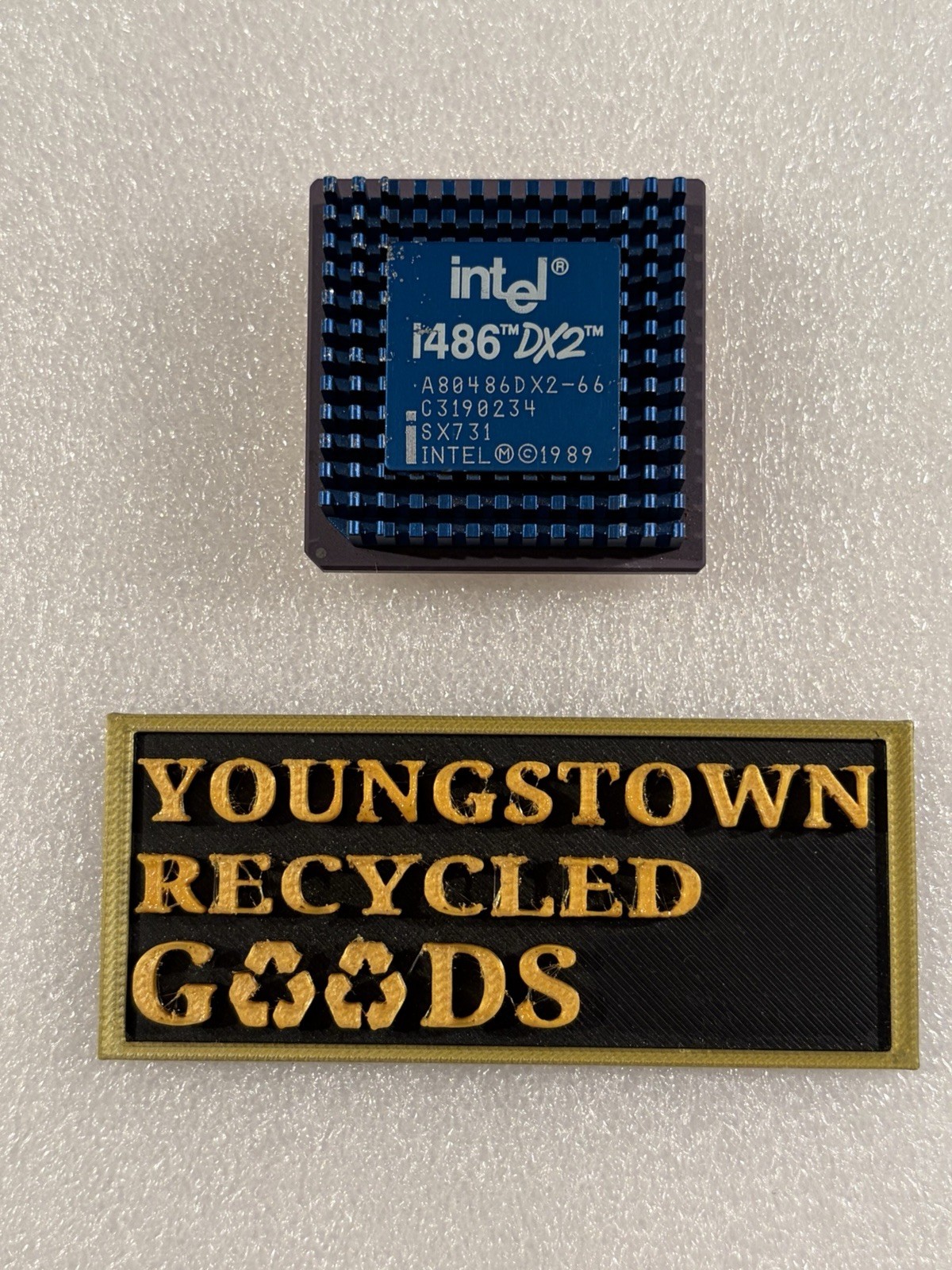 INTEL i486 DX2 SX731 66MHz CPU WITH BLUE HEATSINK A80486DX2-66