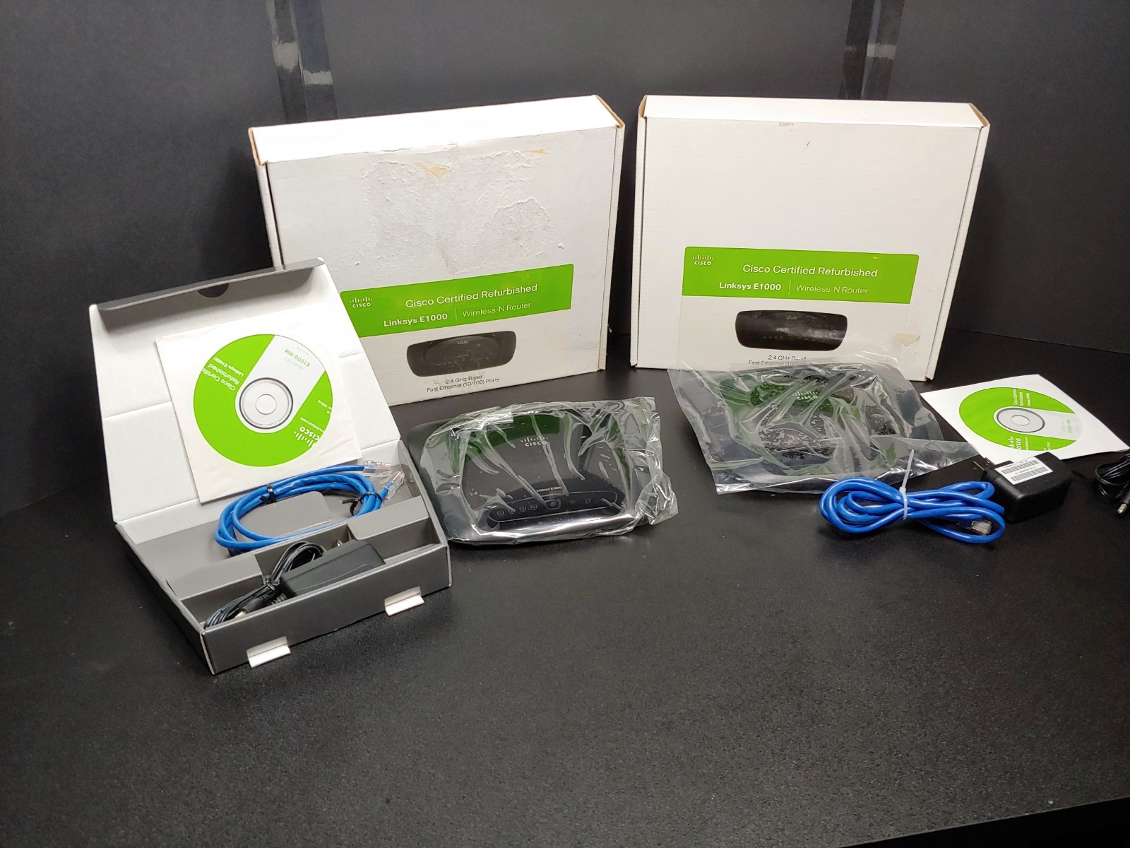 Lot of 2 CISCO Linksys E1000 Wireless N Routers ( Cisco Certified )
