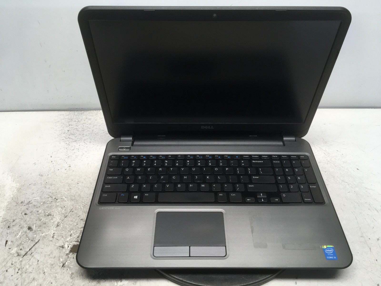 Dell Latitude 3540 Intel i5-4210U 1.7GHz 8 GB NO HDD No Batt