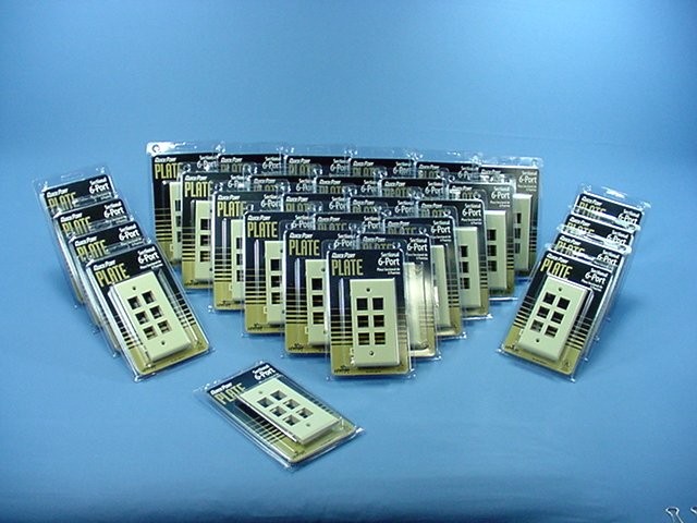 Leviton 40816-I Ivory 6-Port Quickport End Sectional Plastic Wallplates 30-pack