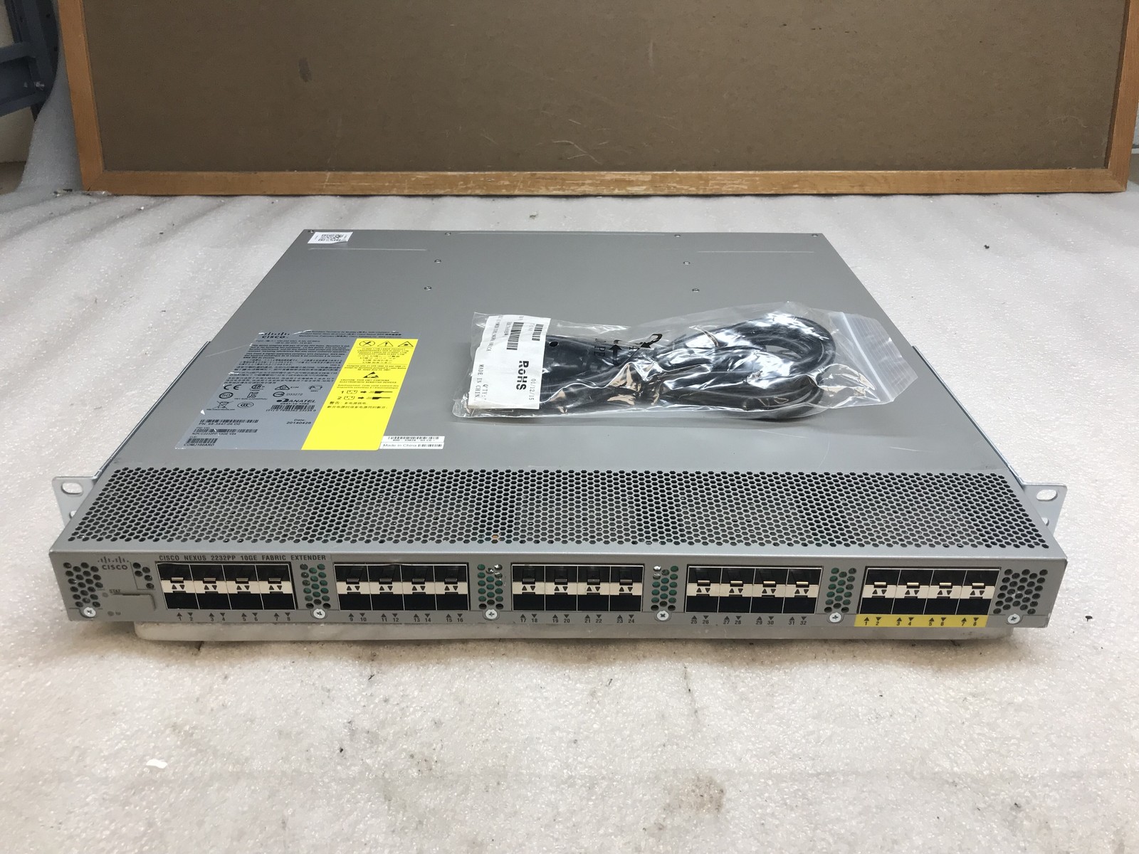 Cisco Nexus 2232PP N2K-C2232PP-10GE V04 32-Port 1/10Gb SFP+ FEX 2x PSU
