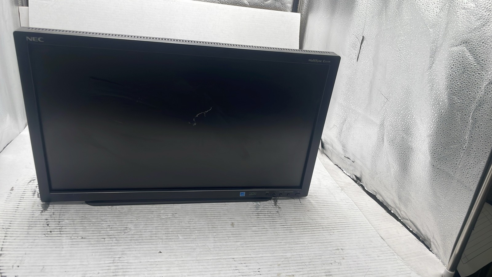 NEC MultiSync E231W-BK 23" LCD Monitor DisplayPort DVI-D VGA Adjustable Stand