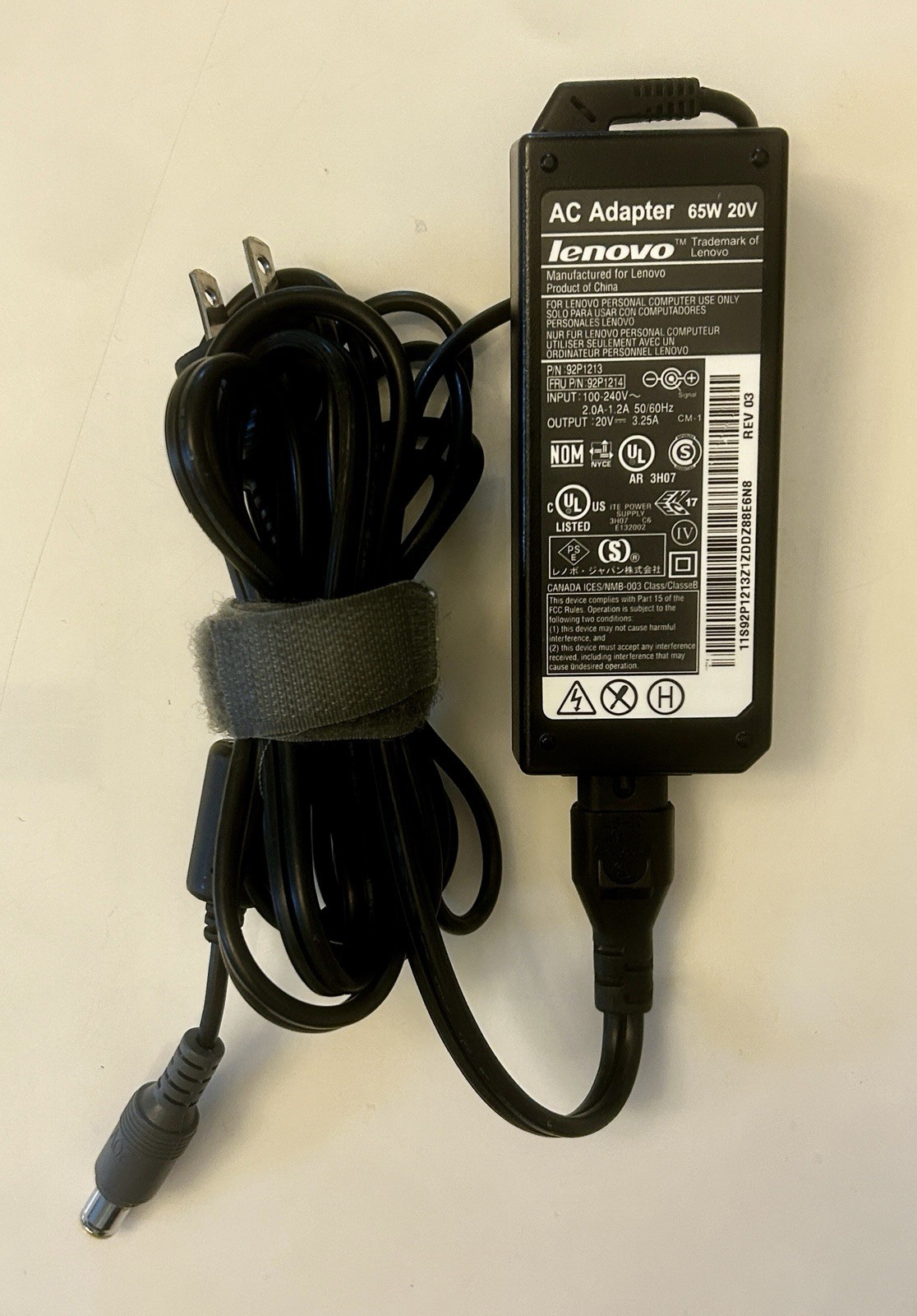 Genuine Lenovo Open Source AC Adapter 92P1213 65 W Output Power