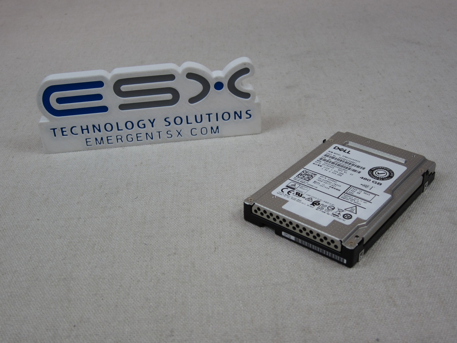 Dell 3PR5C 480GB 12Gb/s 2.5" SAS Mix Use SSD KPM5XVUG480G No Tray