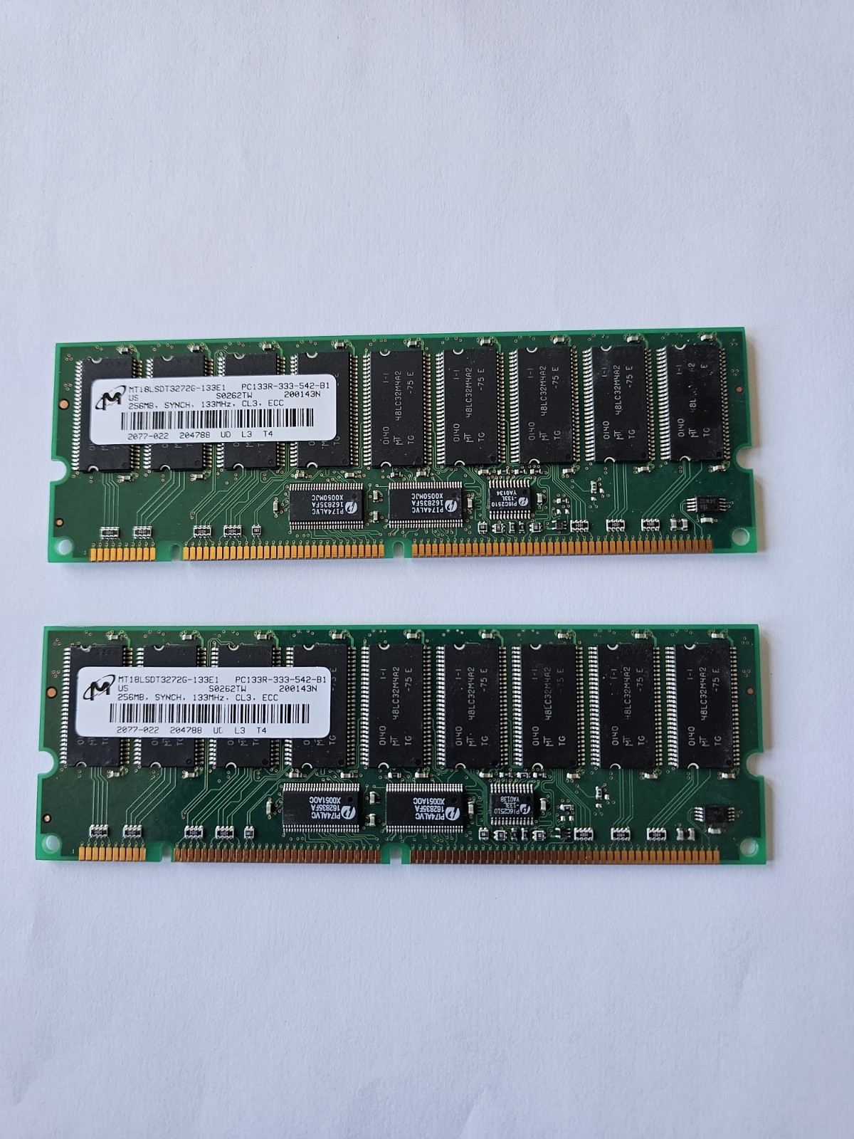 Micron MT18LSDT3272G-133E1 256MB computer memory module