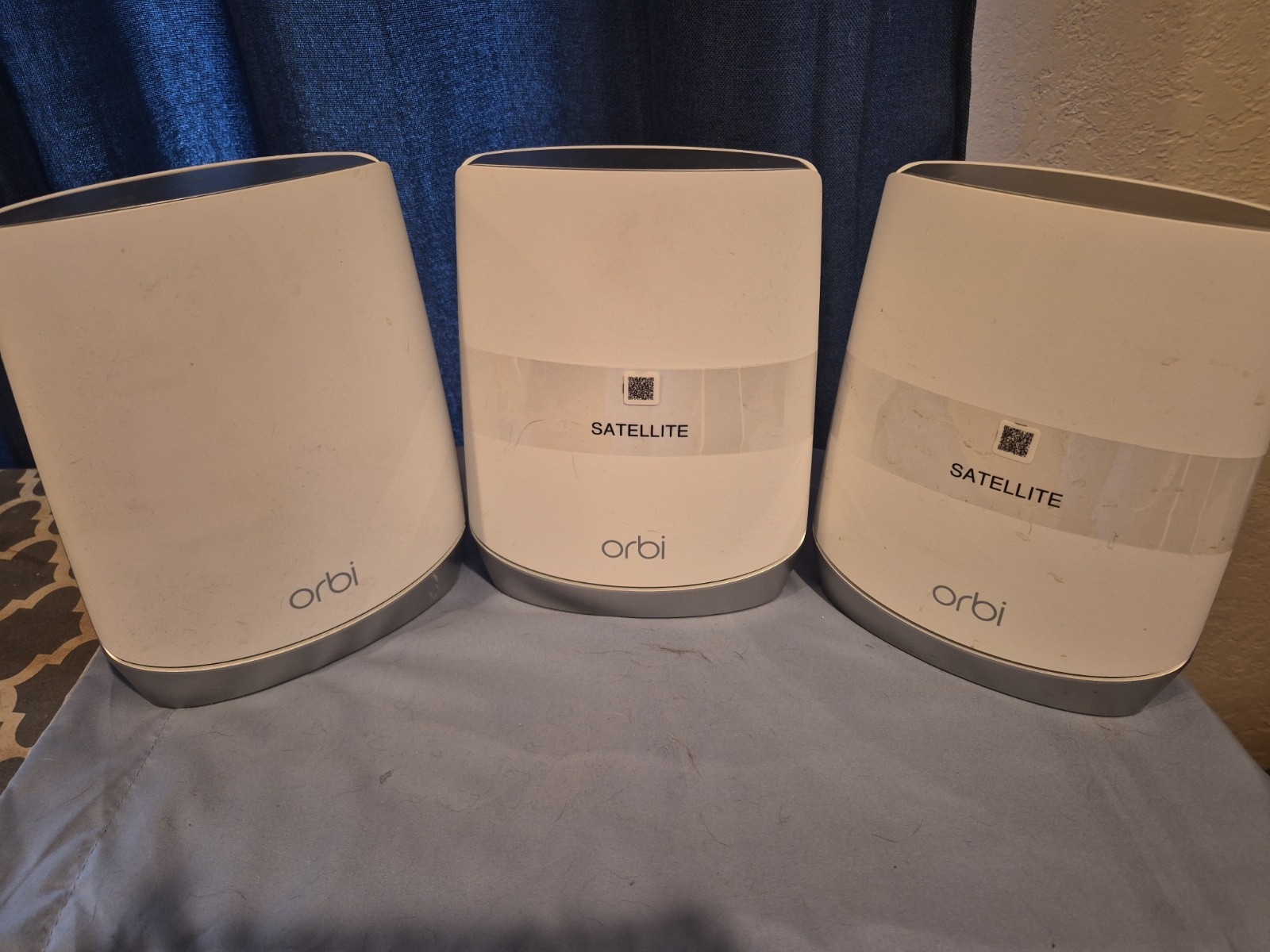 Netgear Orbi RBK753 AX4200 WiFi 6 Mesh System RBR750 + 2 RBS750
