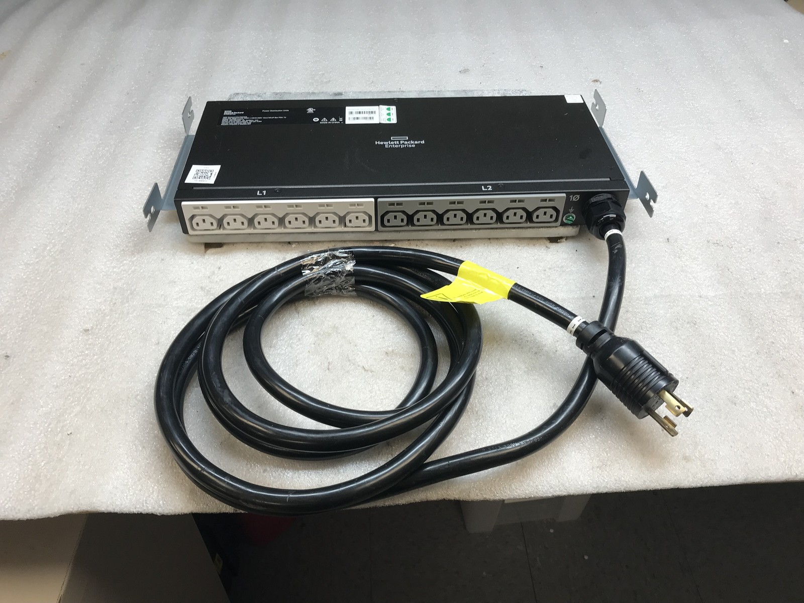 HPE G2 Basic P9Q40A 4.9kVA 24A 208V L6-30P 12x C13 1U Rack PDU - Tested
