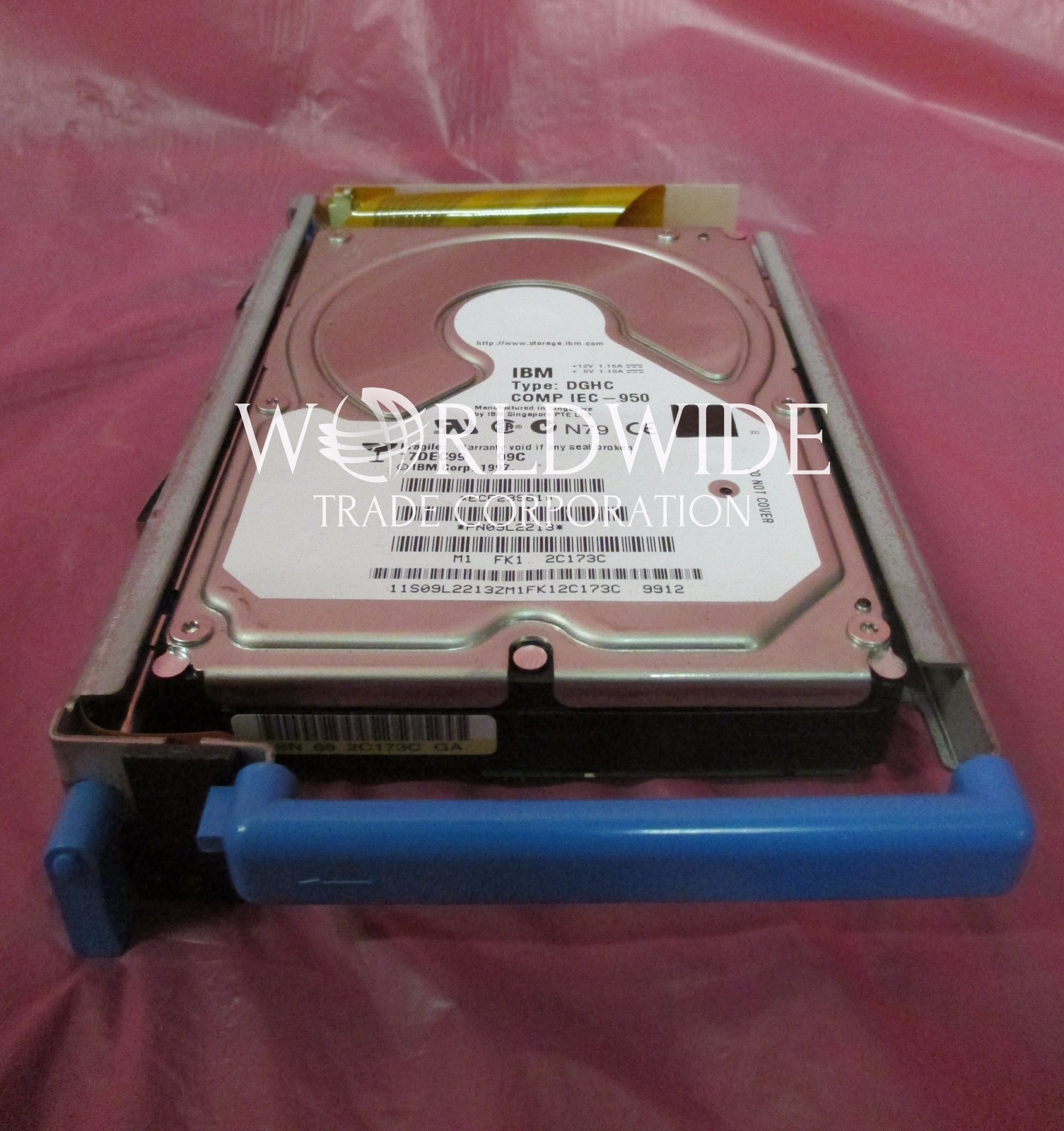 IBM 09L2213 3074 9.1GB SSA Hot Swap Disk Drive 2.5" 7200 RPM, 7025 7026 F50 H50 