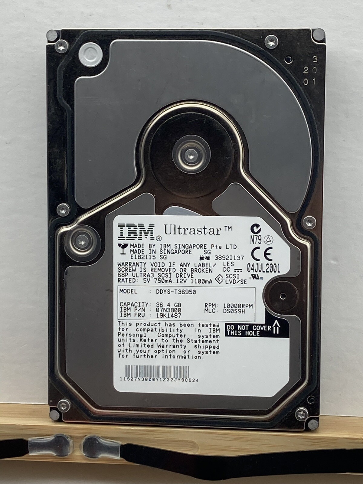 Hard Drive IBM Ultrastar DDYS-T36950 36.4GB 07N3800 19K1487 04JUL2001 DS0S9H
