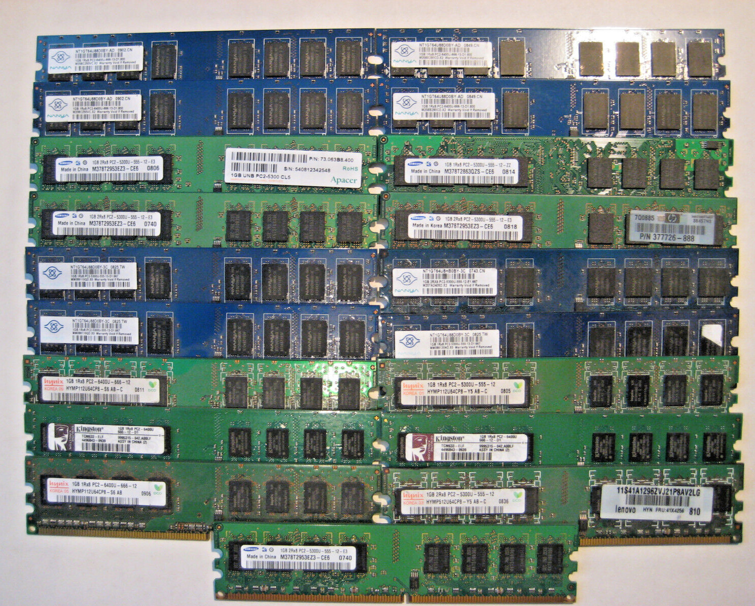 Bulk Lot of (18) 1GB 240-Pin DIMM Memory Module Assorted Mfg
