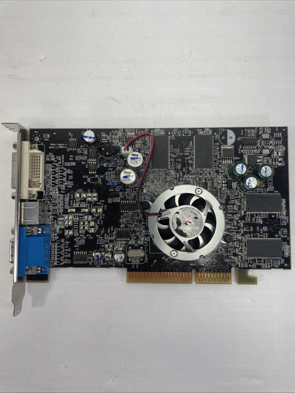 VisionTek ATI Radeon 9600 XT 128MB 128-bit AGP Slot 8X Video Graphics Card GPU