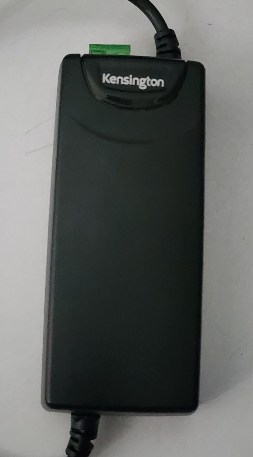 Kensington Universal Car/Air Adapter Model# 33051
