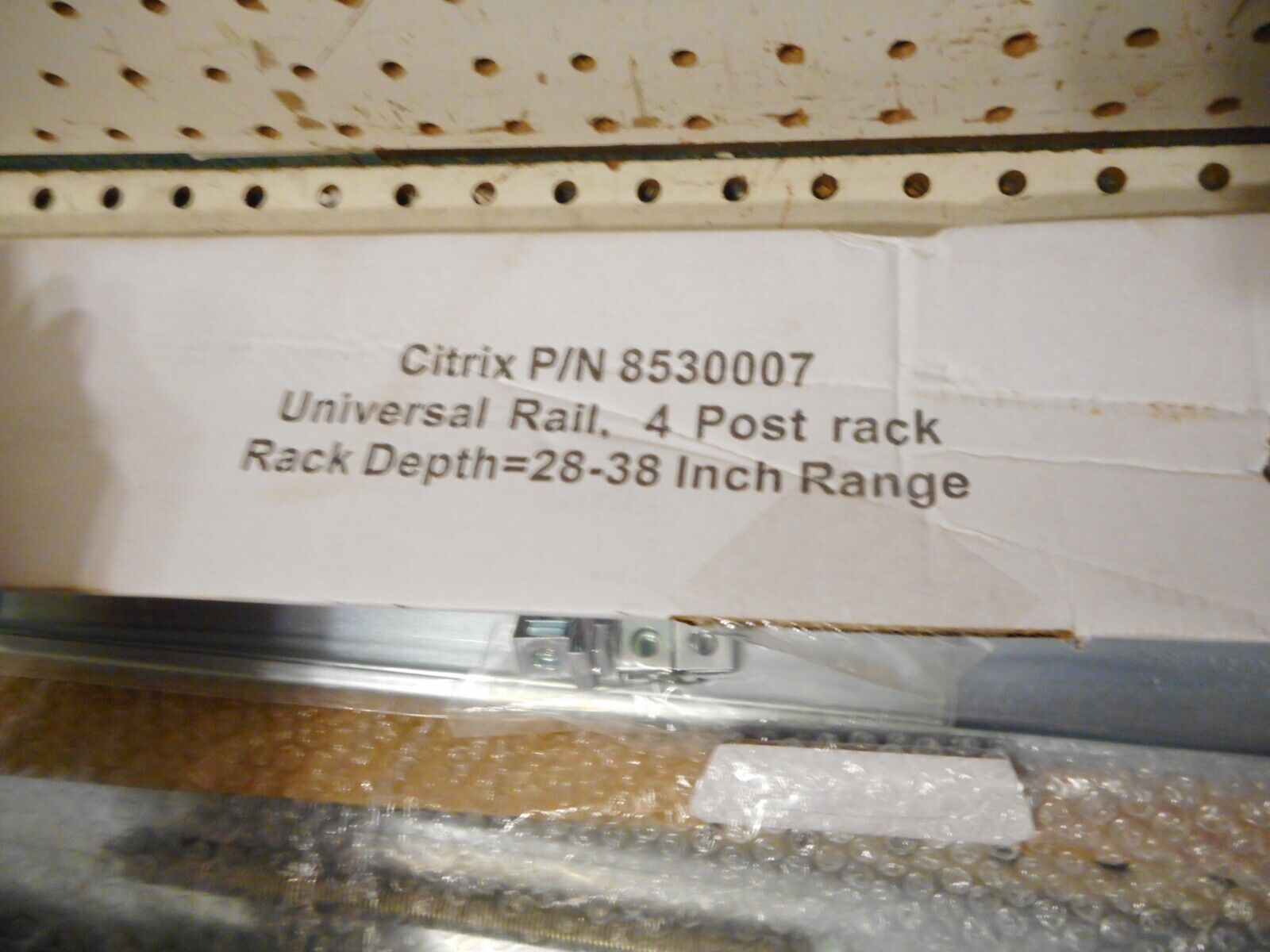 CITRIX P/N  8530007 UNIVERSAL RAIL KIT 28-38 INCH RANGE  PLUS 1 SET RAILS ONLY