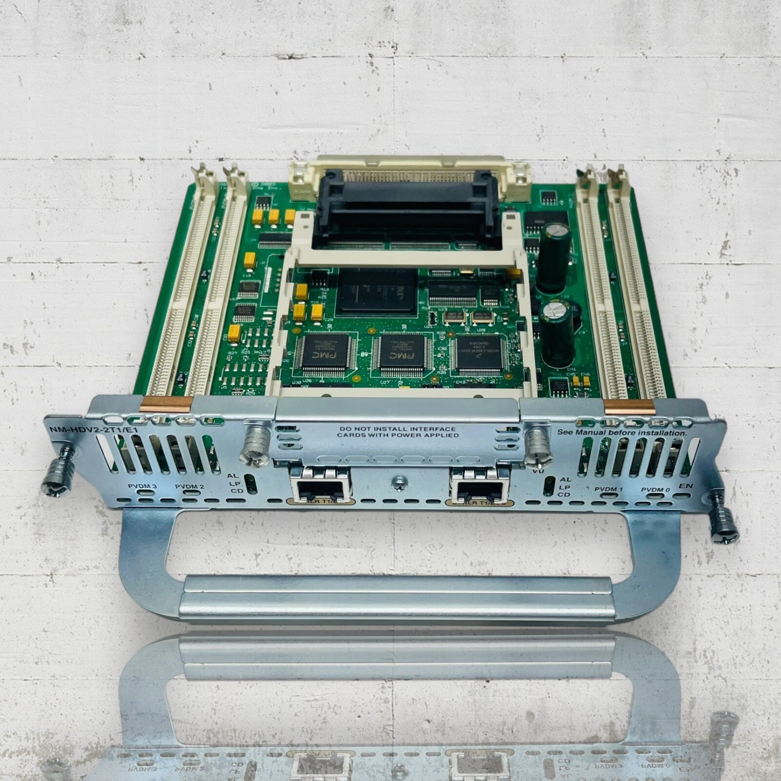 Cisco NM-HDV2-2T1/E1 2 Port T1/E1 High Density Voice Network Module 3825 3845