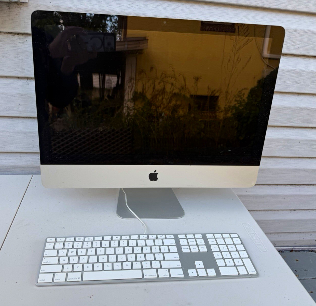 Apple iMac 21.5in 2009 3.06GHz Core 2 Duo 4GB 1TB HDD macOS HS 9400
